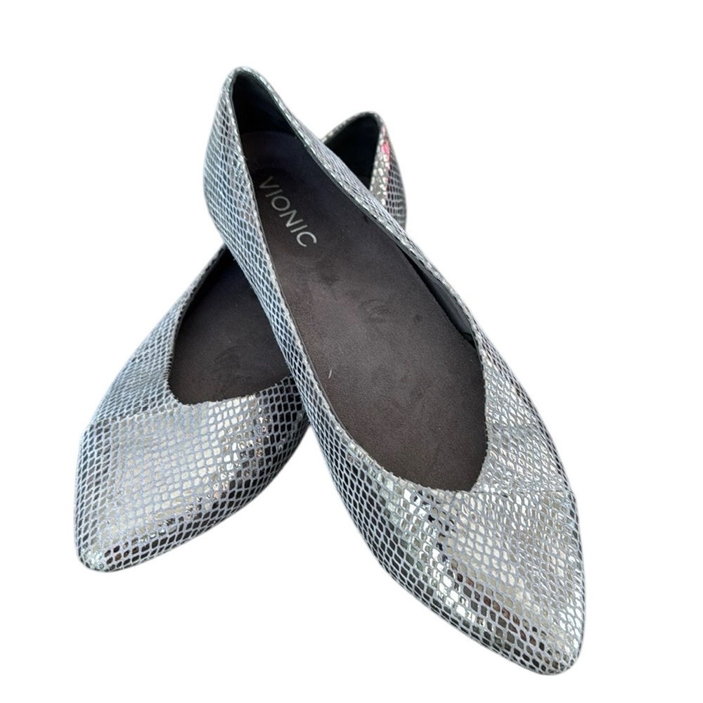 Vionic Silver Snake-Print Pointed Toe Flats